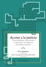 Si en general la posibilidad de llegar a la justicia y lograr el pleno ejercicio de los derechos ha tenido –y tiene– sus dificultades, para los sectores vulnerables estos actos se convierten, la mayoría de las veces, en imposibles (Prólogo, Susana Cazzaniga, Patricia Real, Adriana Beade).  Esta compilación reúne textos que encuentran su origen en un proyecto de investigación: «Mapas sobre el acceso a la justicia de niñas/os, adolescentes y familias de la Región Centro Este de Argentina». Con la doctora Susa